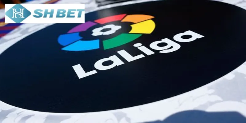 Có rất nhiều dịch vụ và tính năng được cung cấp tại sân chơi